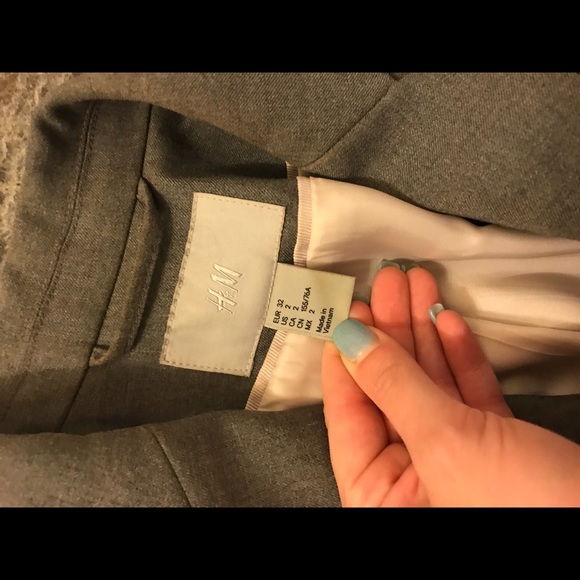Lighter Gray Fitted H&M Blazer - Picture 3 of 3